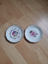 Lot de 2 assiettes porcelaine