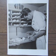 PRESS PHOTOGRAPH 1941 SCHOOL OF PODIATRY PREPARATION ORTHOPEDIC SOLE