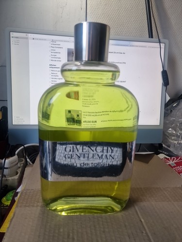 Flacon géant de - ,