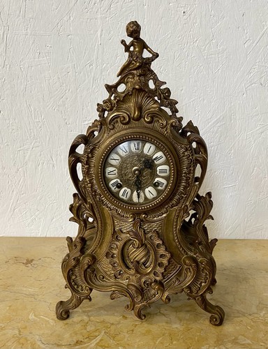 Ancienne grande pendule - ancienne, en