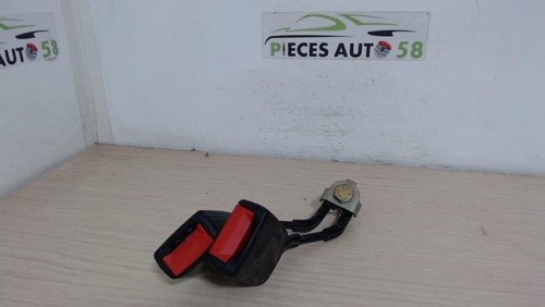 Attache ceinture arriere