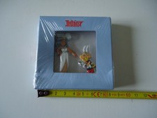 ATLAS : figurines les archives