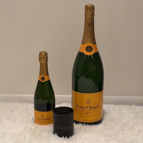 Veuve clicquot champagne - veuve,