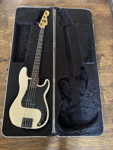 Fender precision bass pbass - precision,