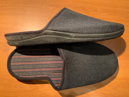 Paire pantoufles chaussons - de,