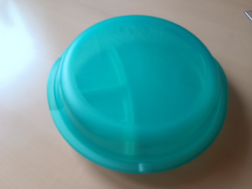 Assiette tupperware avec - , 3