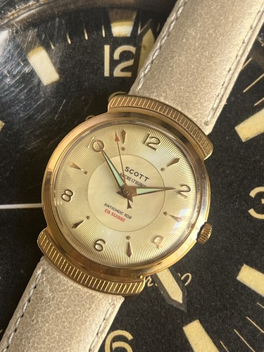 Montre scott antichoc eb - -,