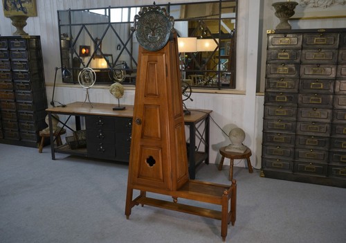 Horloge sur pieds - , guillerme