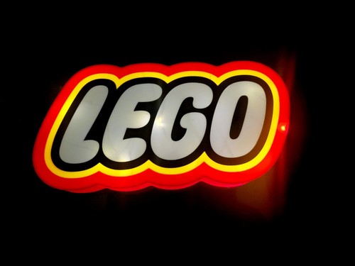 Boite lumineuse logo lego - boite,