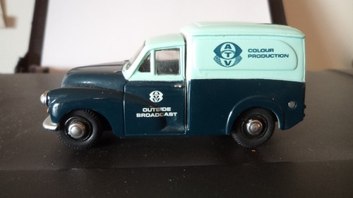Miniature morris minor van - morris,
