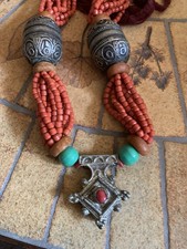 Gros collier ethnique Ancien