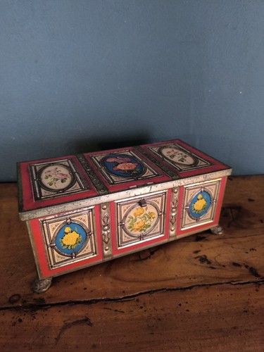 Ancienne boîte métal - boîte, en