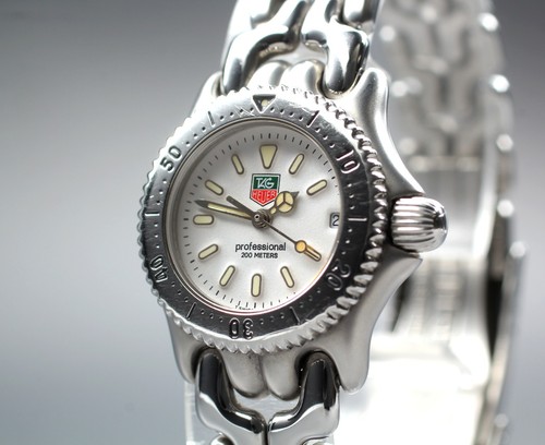 Presque comme neuve montre - comme,
