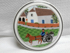 BOITE EN PORCELAINE DE