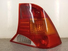 Feu arriere principal droit