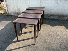 Ensemble de 4 tables gigognes