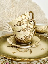 4 Tasses Et Sous Tasse Avec