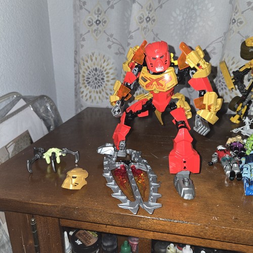 Tahu master fire lego - tahu,