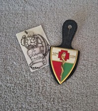 Insigne / pucelle 32 e section d'infirmiers militaires SIM Drago Paris G1780