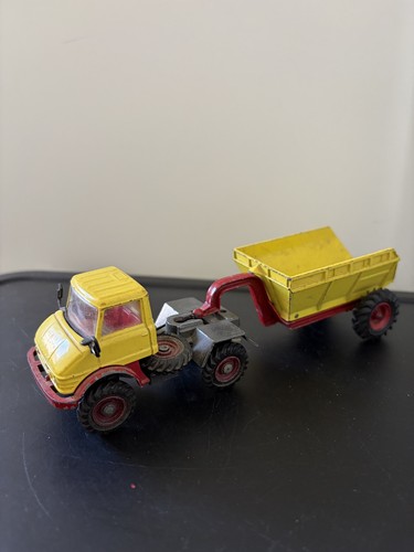 Mercedes unimog 406 benne - 1/43,