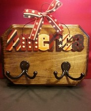 PATRIOTIC DESIGN WALL MOUNT