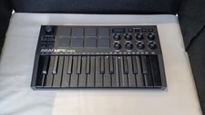 Manette Akai MPK Mini MIDI -