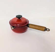 Petite Casserole à Bec et