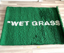 Tapis d'herbe humide IKEA x VIRGIL ABLOH MARKERAD VERT X BLANC 133 cm x 195 cm
