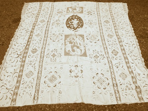 Superbe ancienne grande nappe - grande,