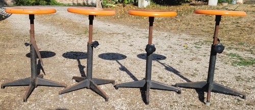 Lot tabourets anciens - lot,