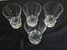 4 verres à vin en cristal