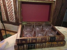 GRAND COFFRET CAVE FORME