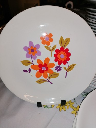 Assiette fleurie moulin des - fleurie,