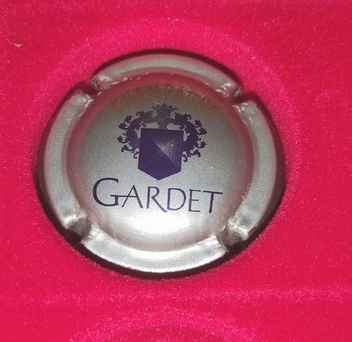 Capsule plaque muselet - -,