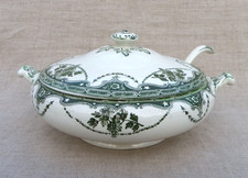 SOUPIÈRE ANCIENNE EN FAÏENCE