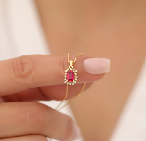 Collier rubis diamant