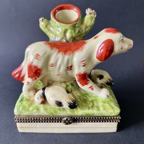 Boîte céramique chien - chien, style