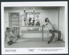 Whiffs ’75 HARRY GUARDINO ELLIOTT GOULD LABORATORY