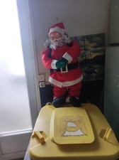 grand père noel figurine décoration géante assis/accrochable 90 cm