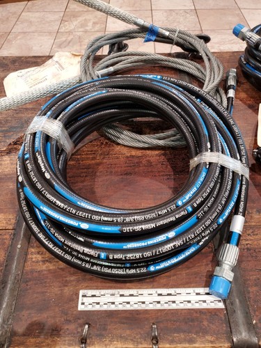 Skytrack hydraulic hose flame - skytrack,