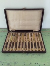 Coffret à dessert ancien de