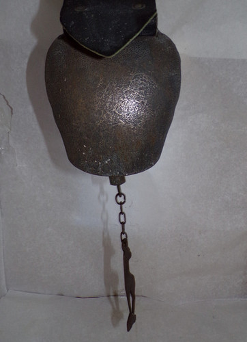 Ancienne cloche porte - cloche,