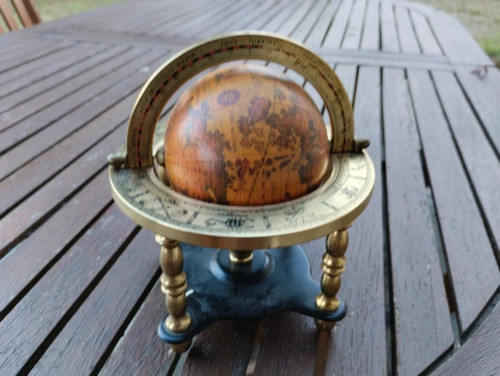 Globe terrestre table - de,