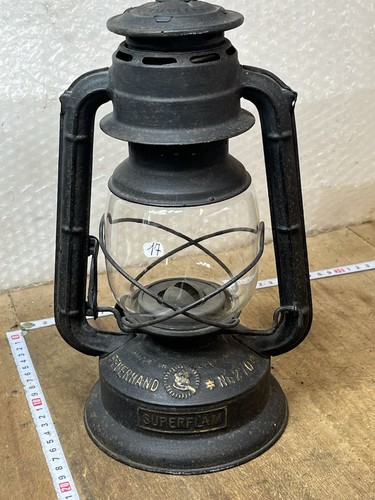 Ancienne lampe pétrole - , lamp