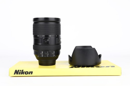 Nikon 300 5 - mm, f3,5-5,6