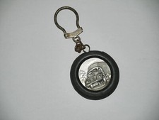 PORTE CLÉ MÉTAL ET PNEU