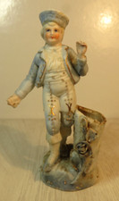 Figurine  soliflore en biscuit