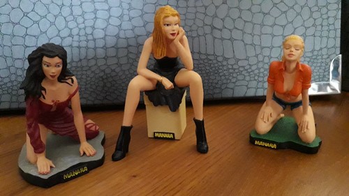 Manara figurines lot 2 - manara,