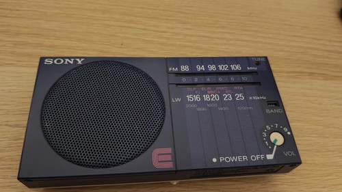 Sony portable vintage - vintage, radio