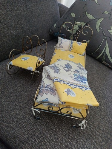 Ancien petit lit poupee - ancien,